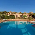 Ginepro Arancione Villa Li Valcaggi
